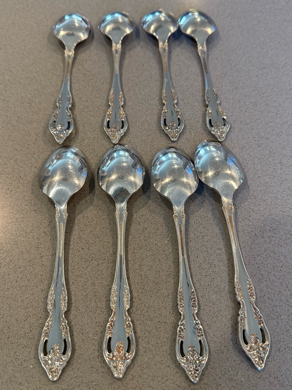 Oneida Brahms Teaspoons - Set of 8 - Picture 2 of 4